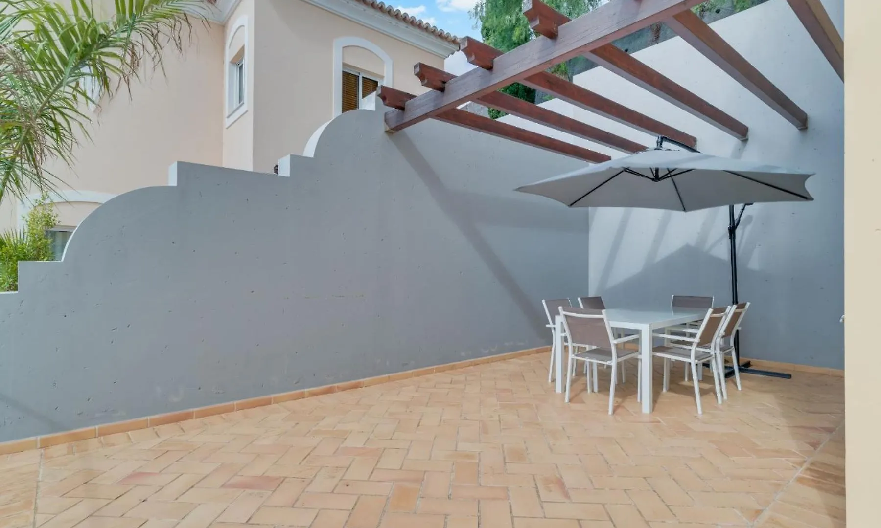 Villa Gasparini Palheiro Village By Holiday Rental Madeira Funchal  Funchal (Madeira)