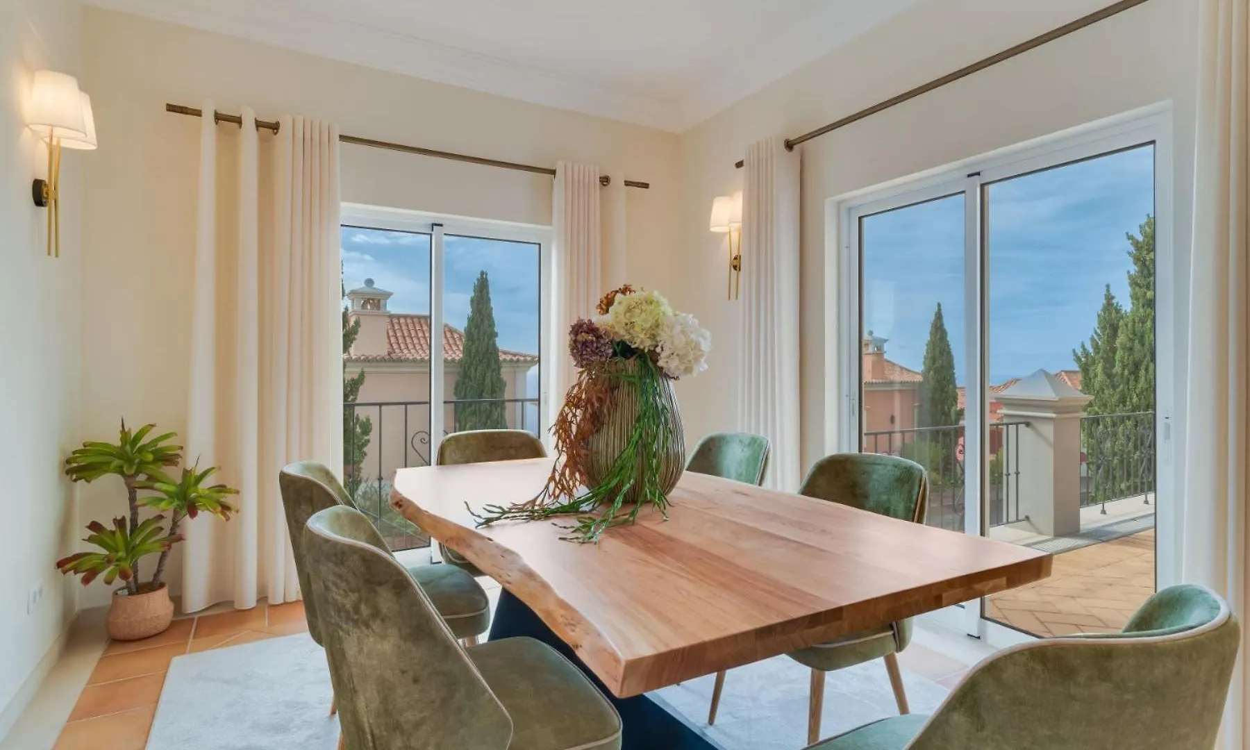 Villa Gasparini Palheiro Village By Holiday Rental Madeira Funchal  Portugal