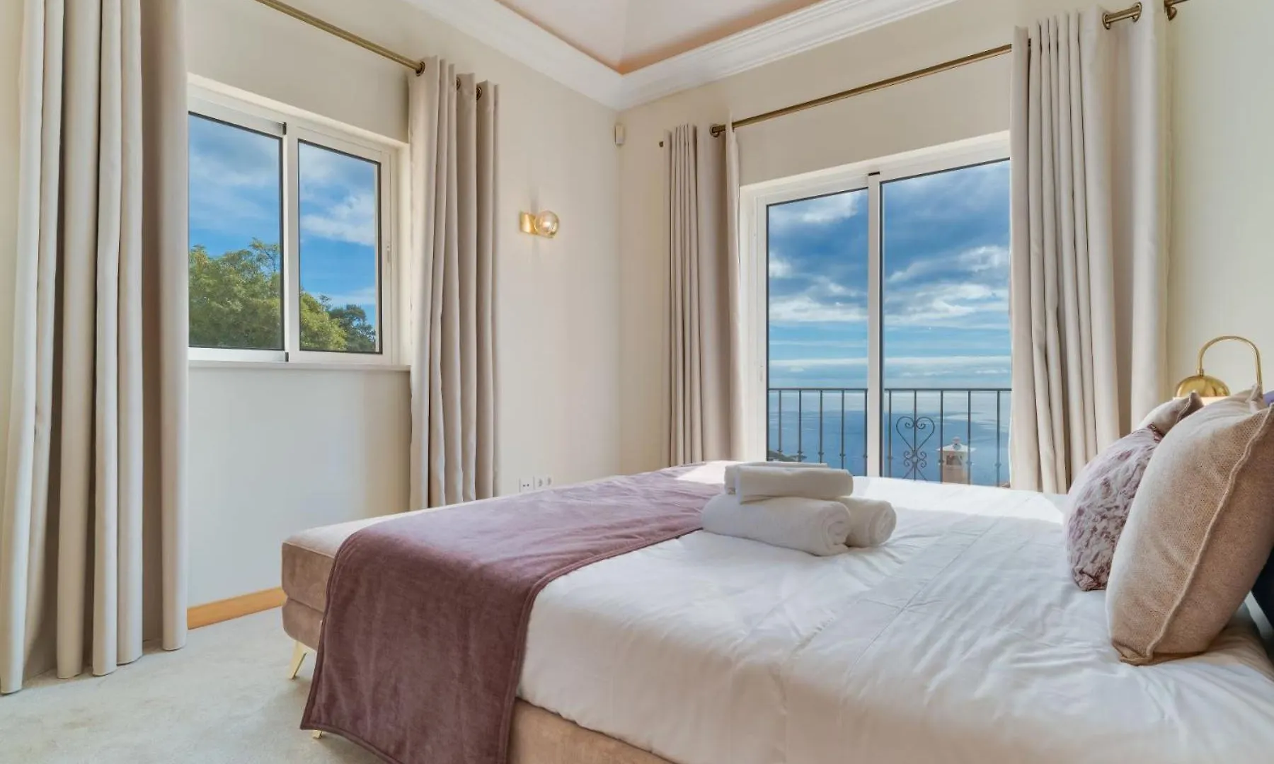 Villa Gasparini Palheiro Village By Holiday Rental Madeira Funchal